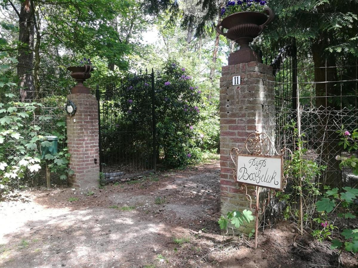 Bed and Breakfast Bosgeluk Helmond Esterno foto