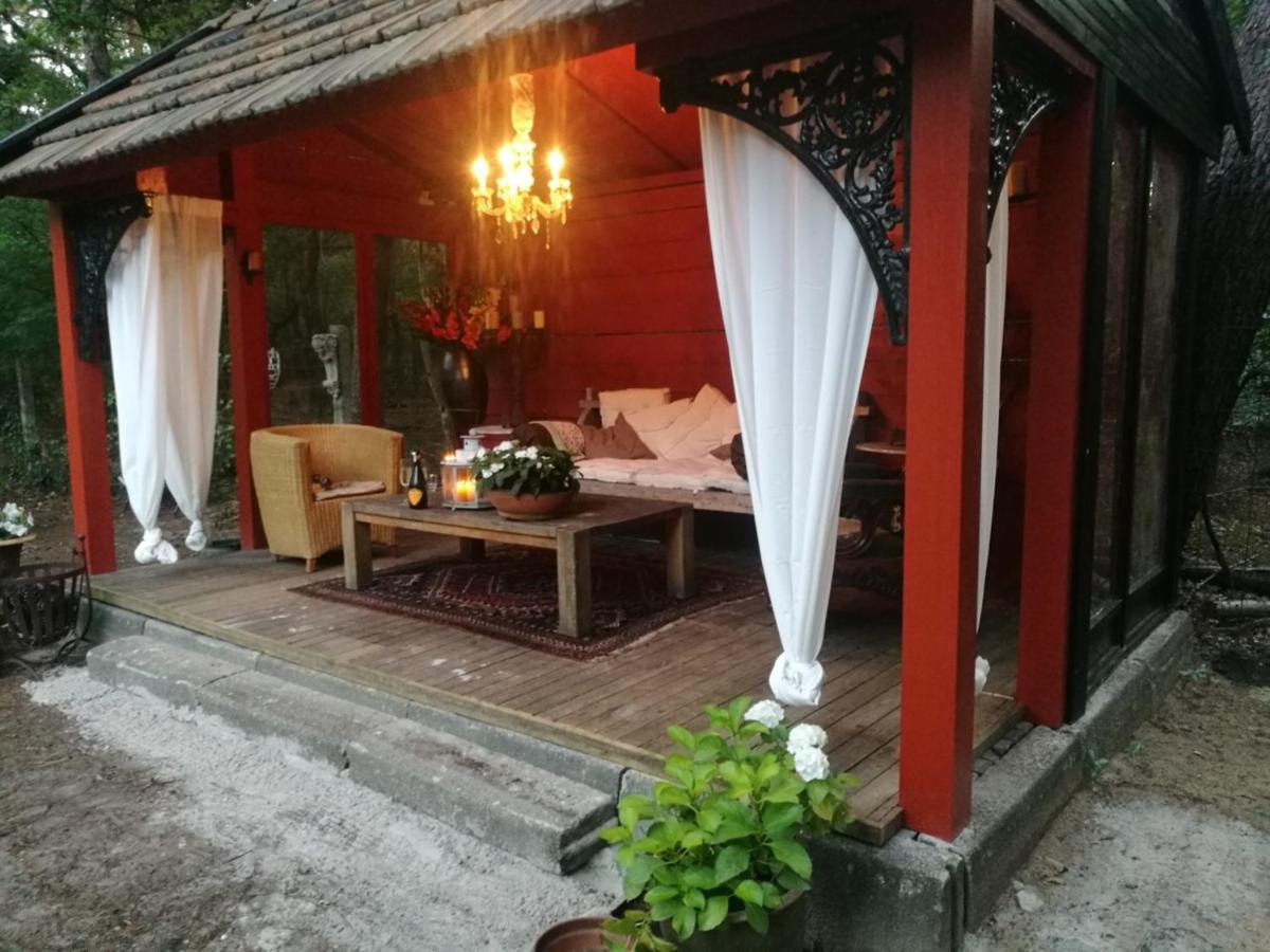 Bed and Breakfast Bosgeluk Helmond Esterno foto